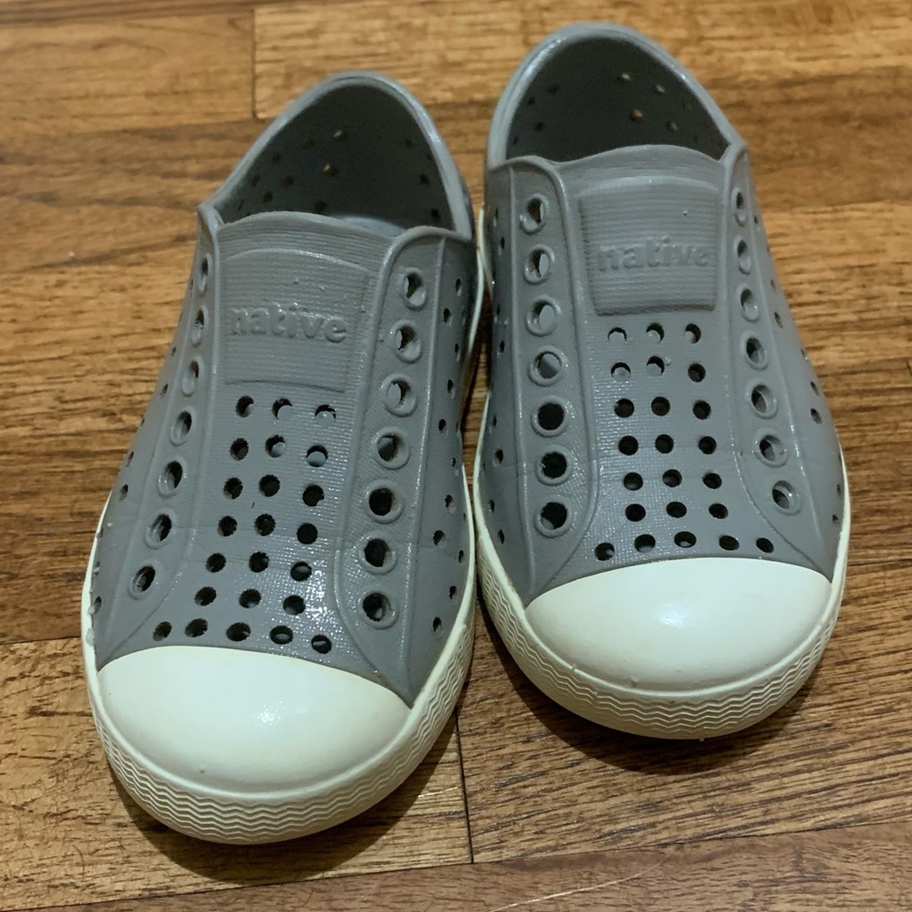 Grey Natives c8